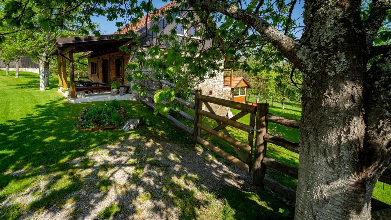Holiday Home "Sleme" With Jacuzzi, Big Garden And Arbor With Fireplace Skrad Exteriör bild